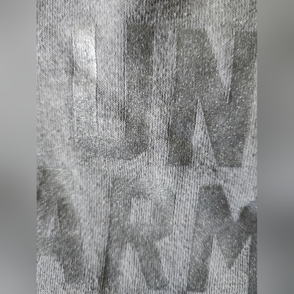 Under Armour crewneck small - Picture 2 of 5